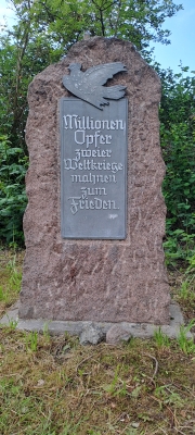 Gedenkstein nach der Reinigung